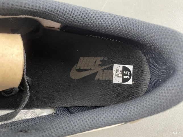 Boostmaster lin Jordan Mocha 1 Low CZ0790-102 Air OG 0730